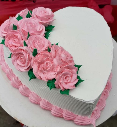 Roses Heart Cake by Joe's Dairy Bar